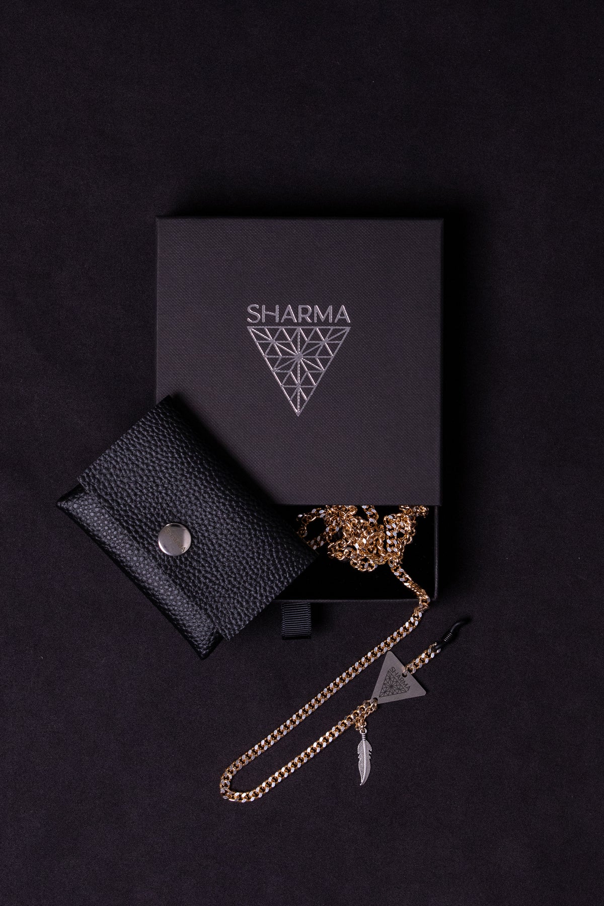 SHARMA Priscilla eyeglass chain — gold, packaging