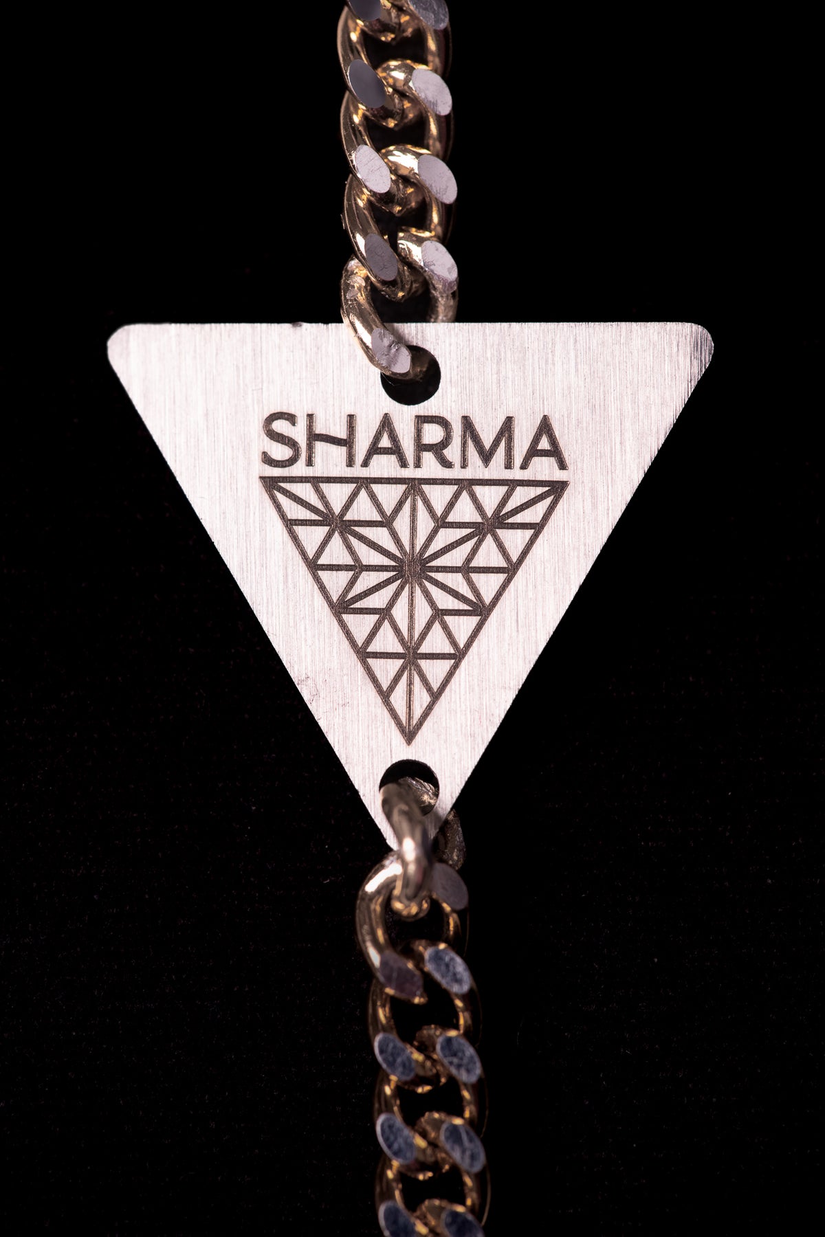 SHARMA Anna face chain — gold, macro detail
