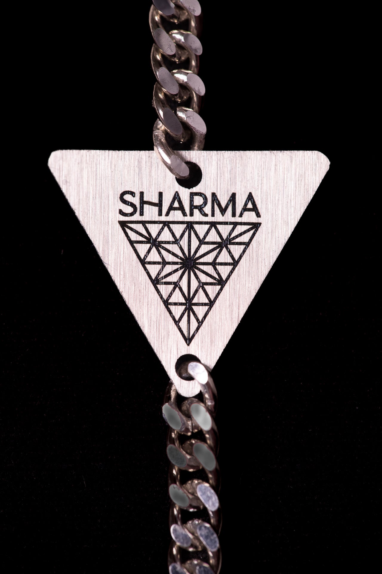 SHARMA Anna face chain — silver, macro detail