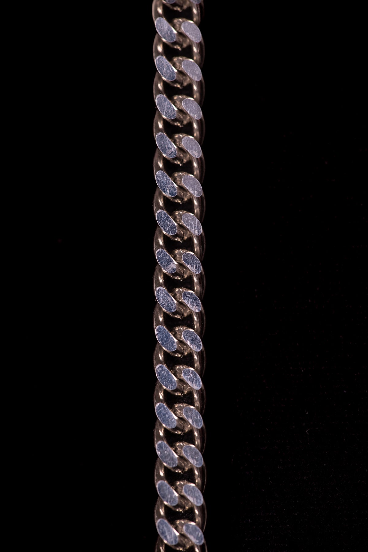 SHARMA Anna face chain — silver, macro detail