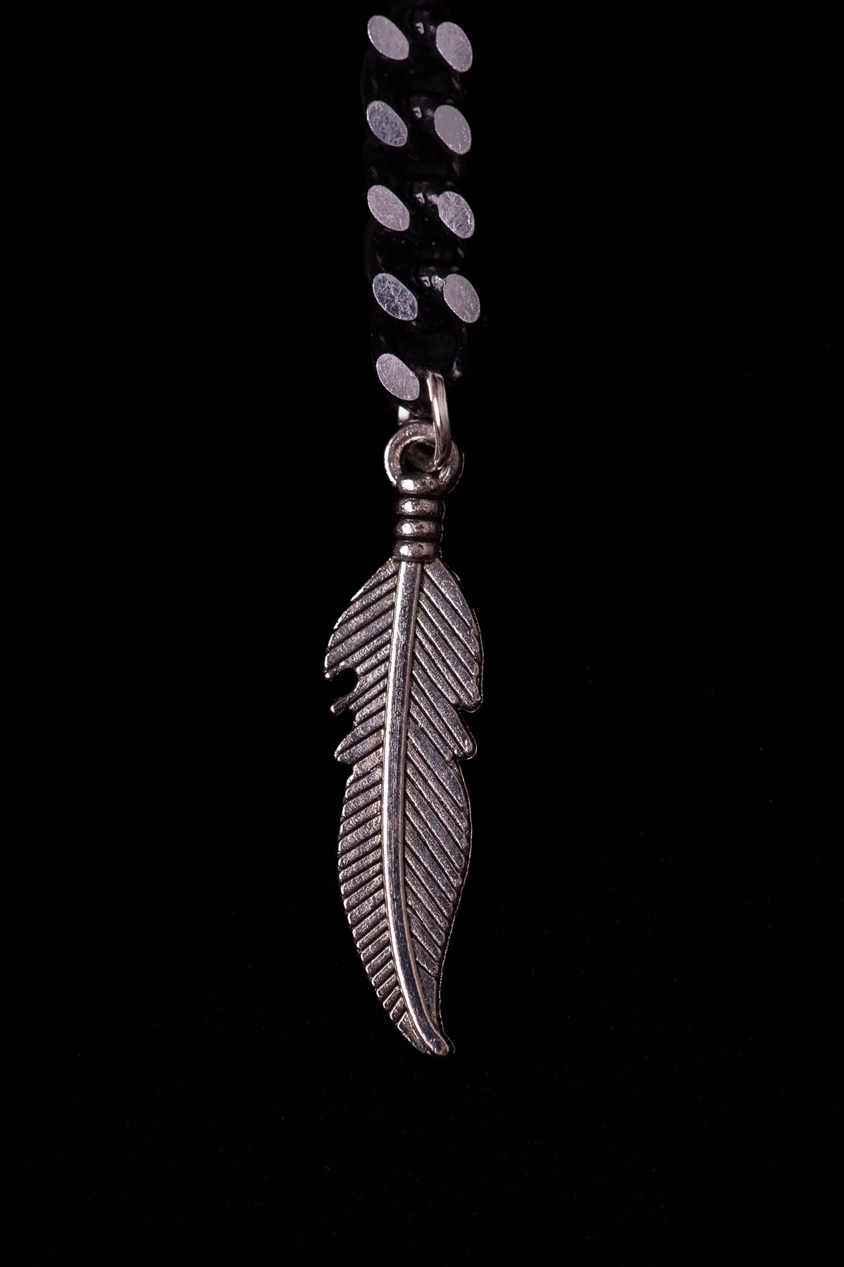 SHARMA Anna face chain — black, macro detail