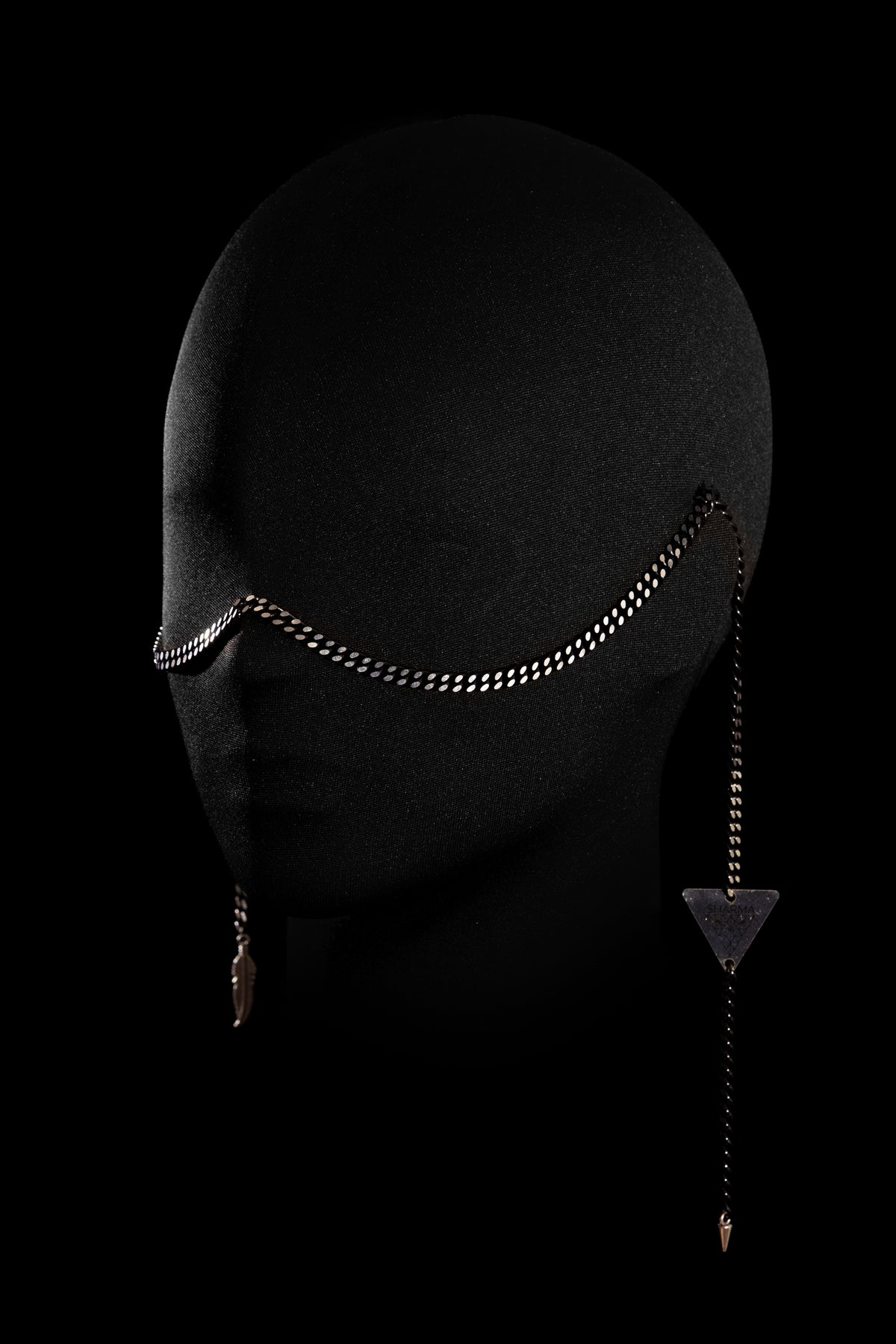 SHARMA Anna face chain — black, product view